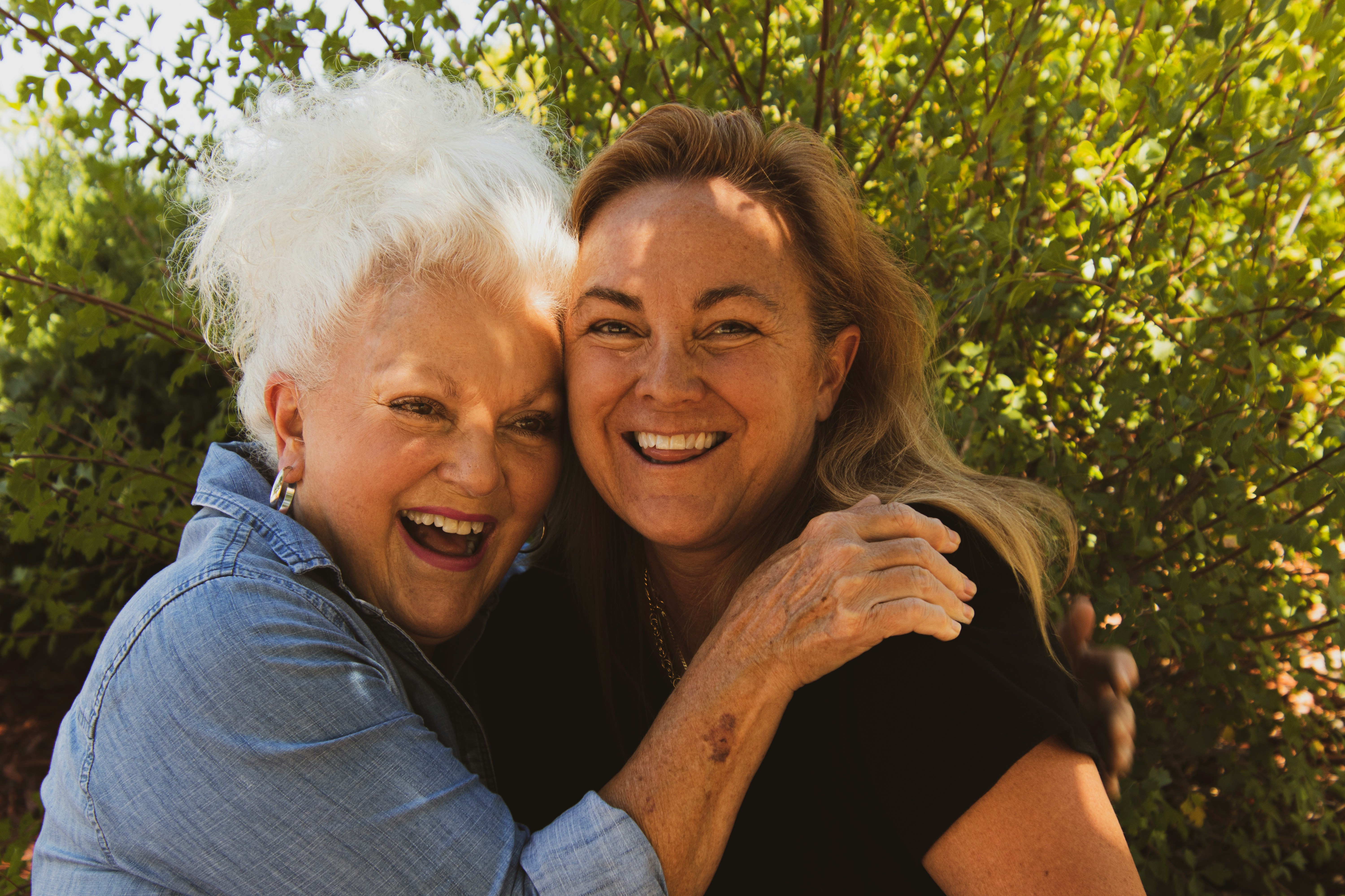An aunt and niece Photo by <a href="https://unsplash.com/@lgnwvr?utm_source=unsplash&utm_medium=referral&utm_content=creditCopyText">LOGAN WEAVER | @LGNWVR</a> on <a href="https://unsplash.com/photos/woman-wearing-black-blouse-TtmCQskf6xs?utm_source=unsplash&utm_medium=referral&utm_content=creditCopyText">Unsplash</a>       